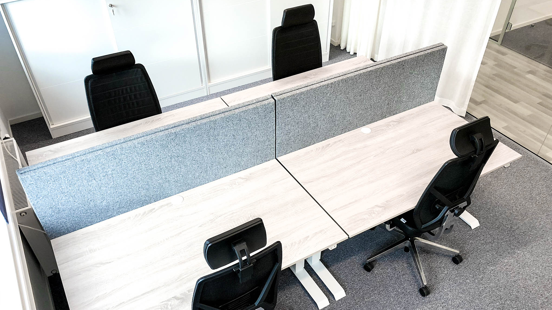 Office spaces in an office hotel