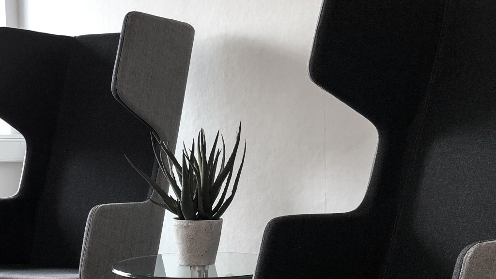 Zoomed in picture of a lounge group